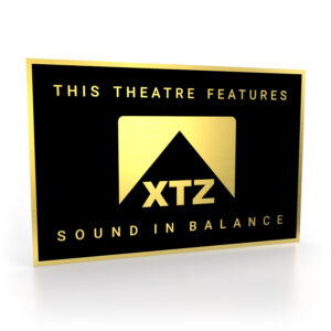 Schild in Schwarz-Gold mit dem XTZ Logo