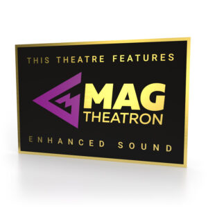 Schild in Schwarz-Gold und Farbe mit dem MAG Theatron Logo